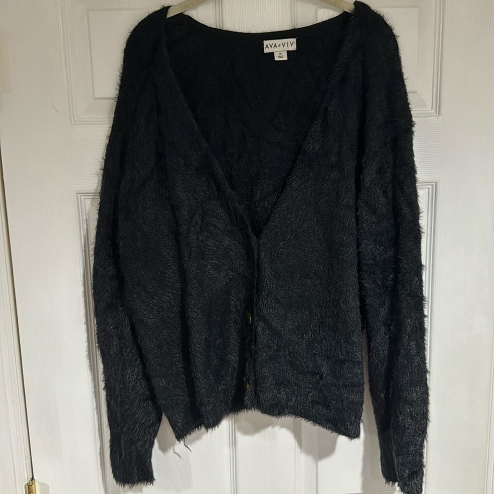 Ava & Viv fuzzy sweater 🖤